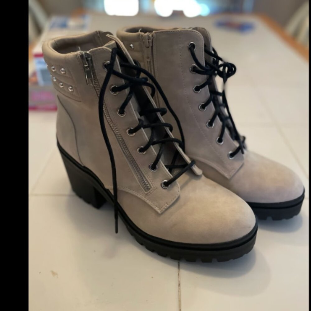 Women's boots